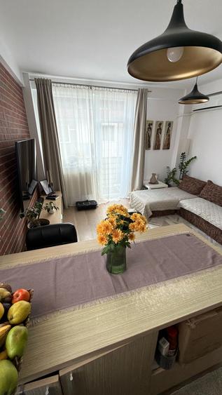 Apartament cu 3 camere decomandat în Măgurele