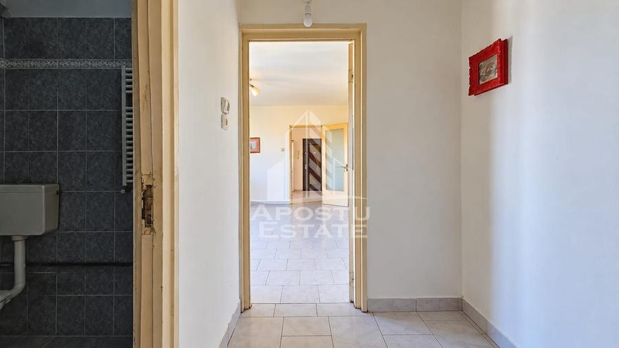 Apartament cu 2 camere semidecomandat, mobilat în Buziașului