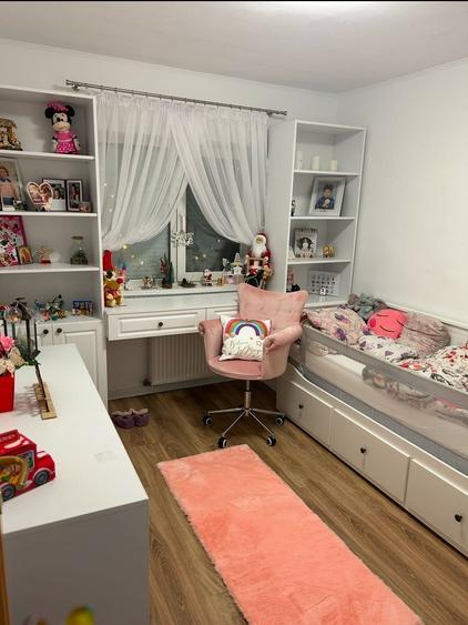 Apartament cu 3 camere decomandat în Iosia