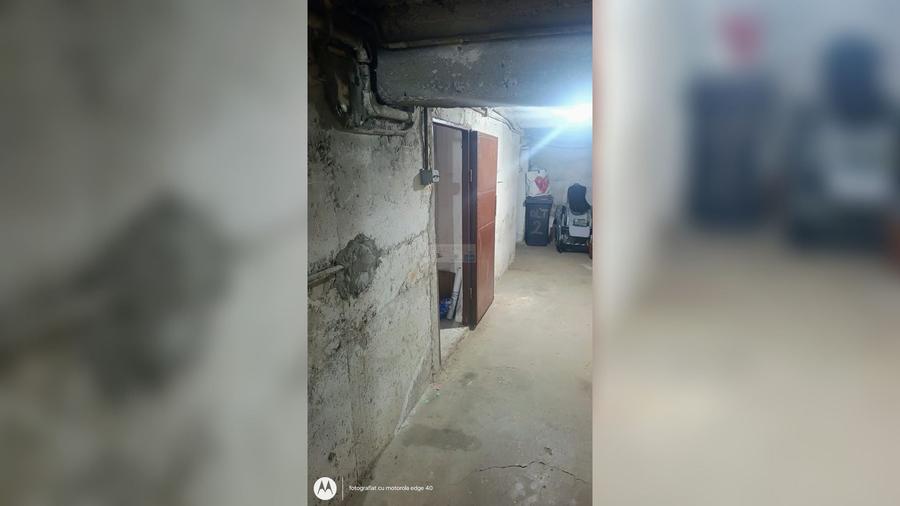 Apartament cu 3 camere semidecomandat, mobilat în Central