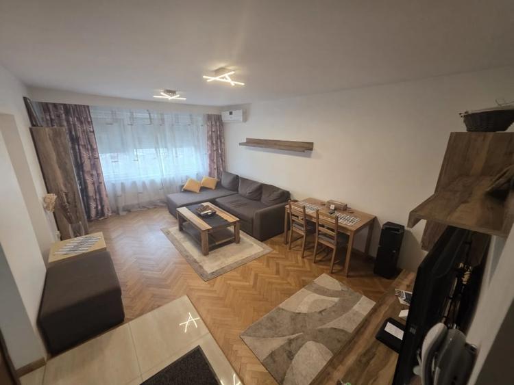 Apartament cu 2 camere semidecomandat, mobilat în Brezoianu