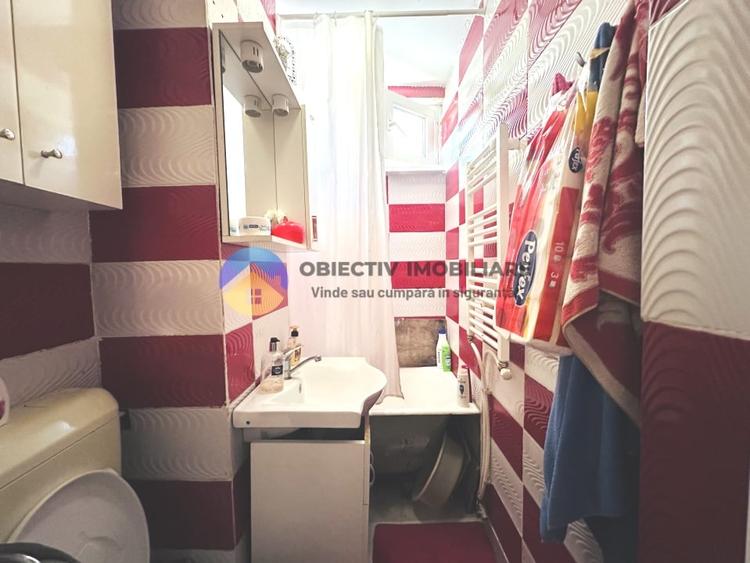 Apartament cu 3 camere semidecomandat, mobilat în Dărmănești