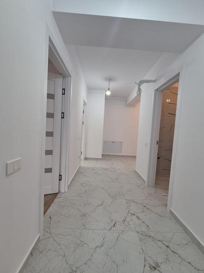 Apartament cu 2 camere decomandat în 1 Decembrie 1918