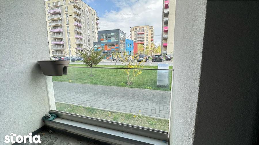 Garsonieră decomandată în Tractorul