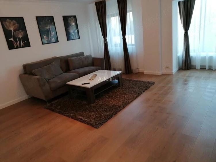 De vanzare Apartament 3 camere situat pe str Mihai Viteazu,la sosea vis a vis de Mall Aurora
