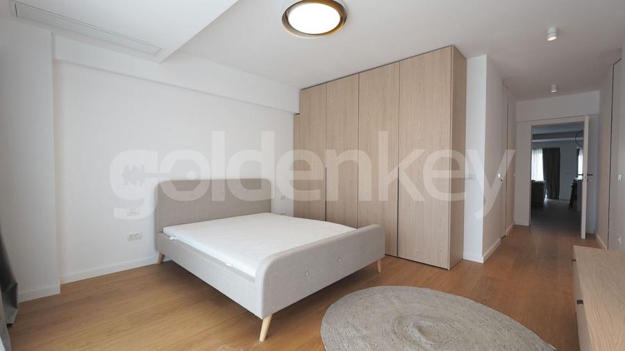 Apartament cu 4 camere decomandat, mobilat în Herăstrău