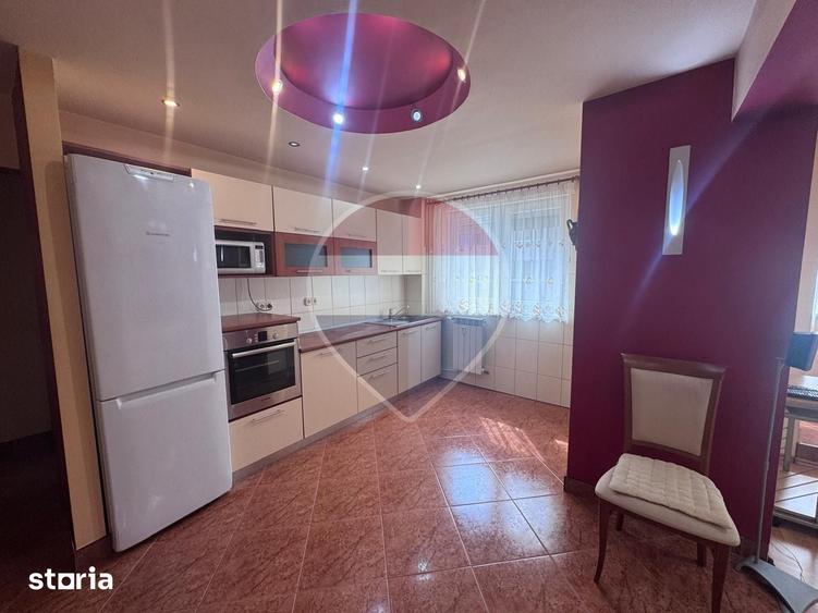 Apartament cu 3 camere decomandat în Iosia