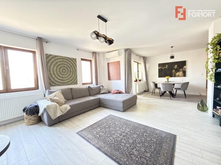 Apartament cu 3 camere decomandat, mobilat în Torontalului