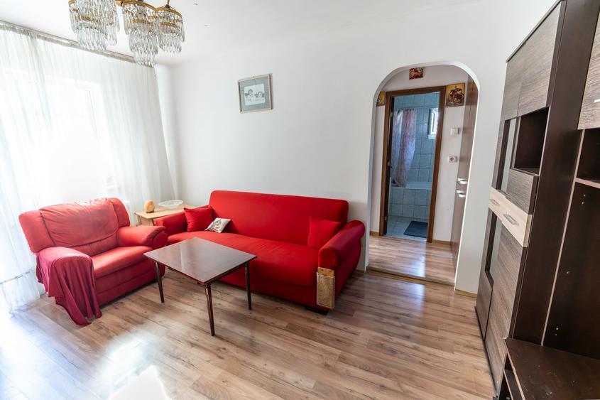 Apartament cu 3 camere semidecomandat în Mănăștur