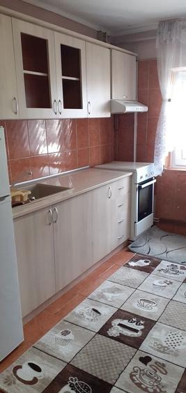 Apartament cu 2 camere semidecomandat în Confecții