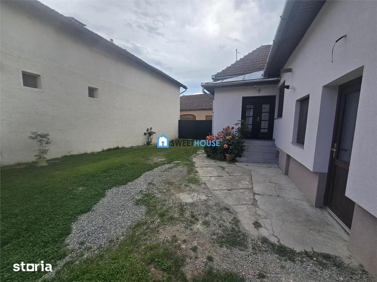 Casă cu 5 camere cu Teren 1011 Mp în Voila