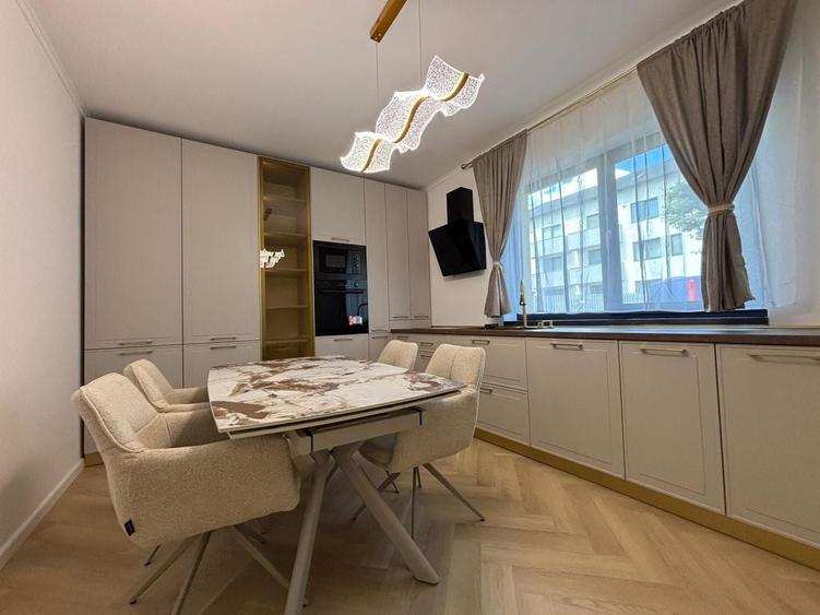 Duplex cu 4 camere cu Canalizare în Șelimbăr