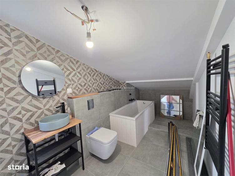 Casă cu 4 camere cu Teren 306 Mp în Rahova