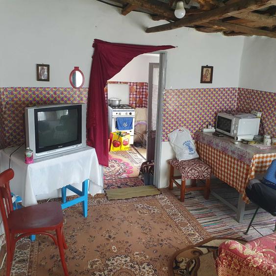 Casă cu 4 camere în Spiru Haret