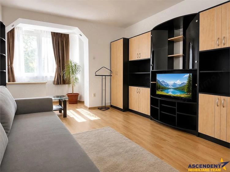 Apartament cu 2 camere decomandat în Centrul Civic