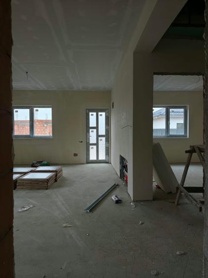 Casă individuală cu 3 camere cu Teren 340 Mp în Joița