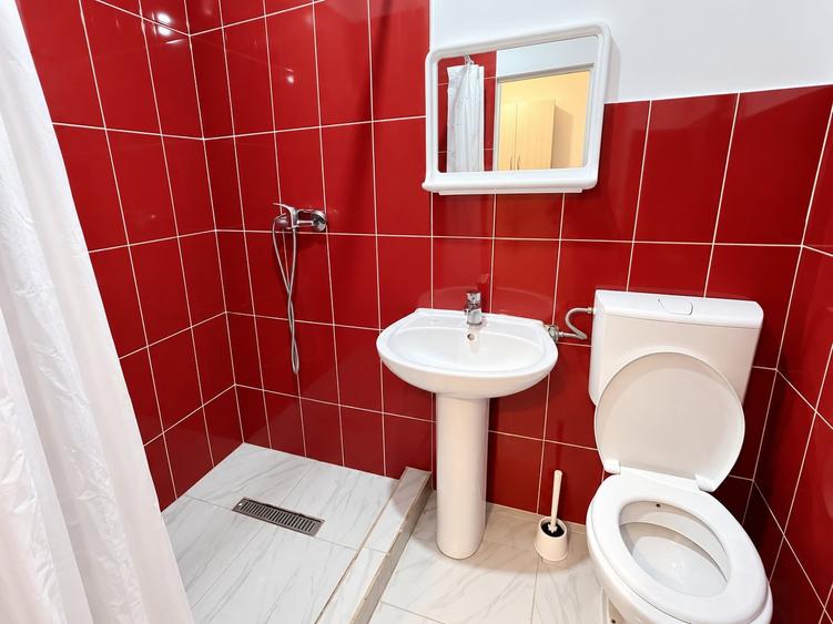 Garsonieră decomandată, mobilată în Complex Studențesc