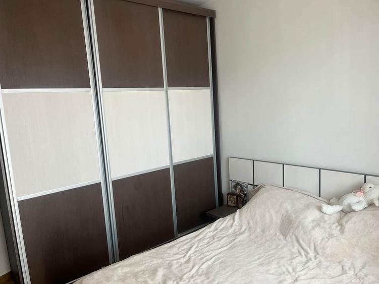 Apartament cu 4 camere decomandat în Central