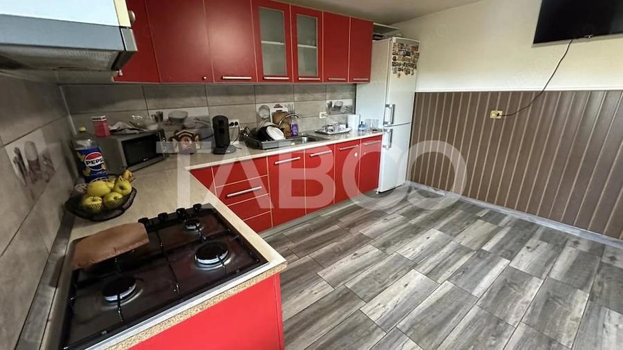 Casa individuala cu intrare de la 2 strazi 4 camere Poplaca Sibiu - 2