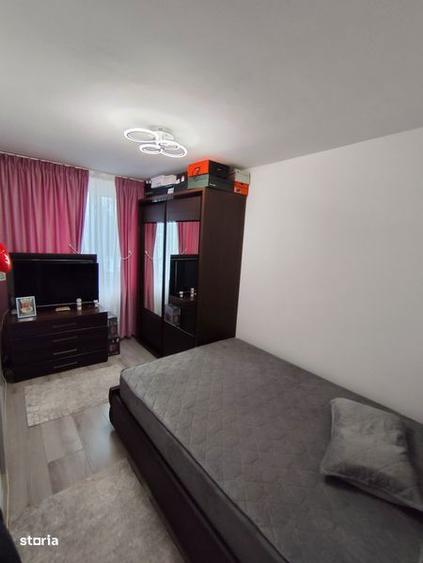 Apartament cu 3 camere în Calea București
