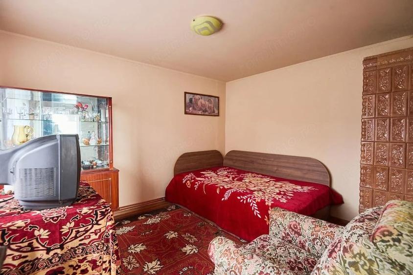 Casă cu 2 camere cu Teren 831 Mp în Central