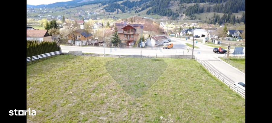 Teren de 1660 mp, în Central