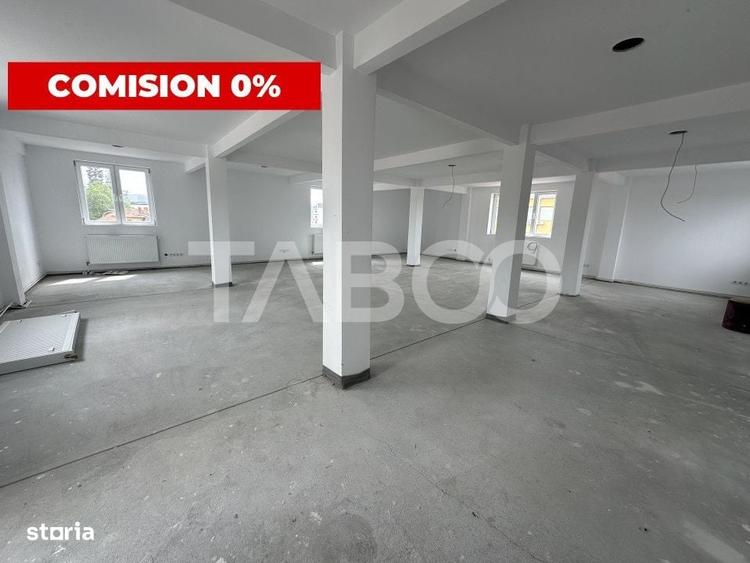 Spațiu comercial, de 915 mp, în Central