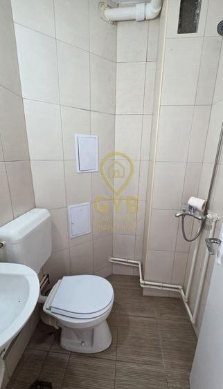 Garsonieră decomandată în Rogerius