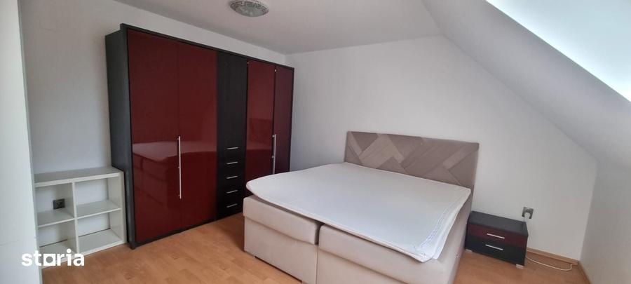 Apartament cu 3 camere decomandat în Hipodrom 2