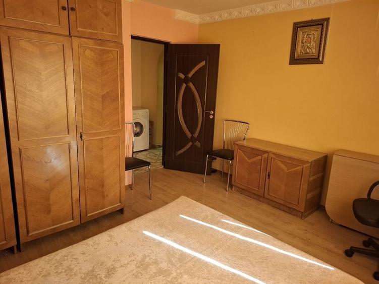 Apartament cu 2 camere decomandat în Lacul Tei