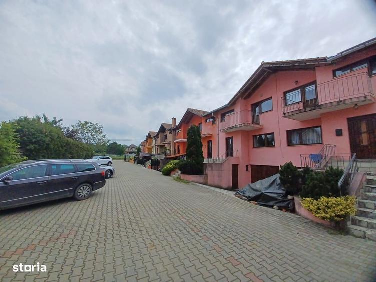 Casă cu 3 camere în Rontău