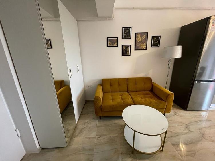 Apartament cu 3 camere nedecomandat în Bucium