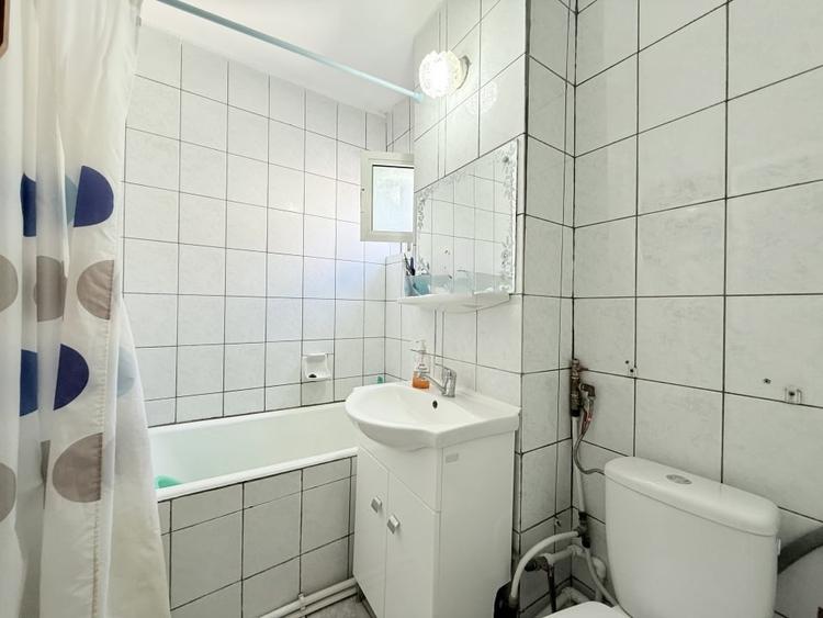 Apartament cu 3 camere circular, mobilat în Tomis Nord
