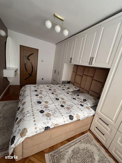Apartament cu 3 camere decomandat în Orașul Vechi