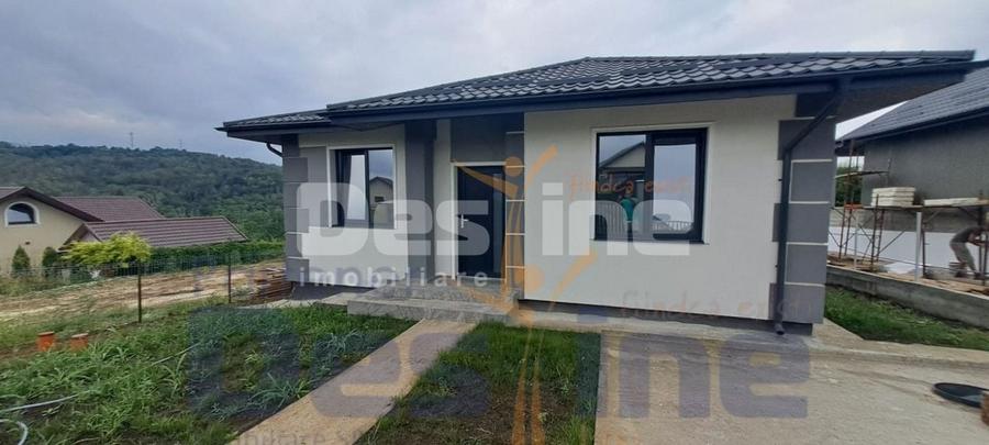 Casă individuală cu 4 camere cu Teren 440 Mp în Valea Adâncă
