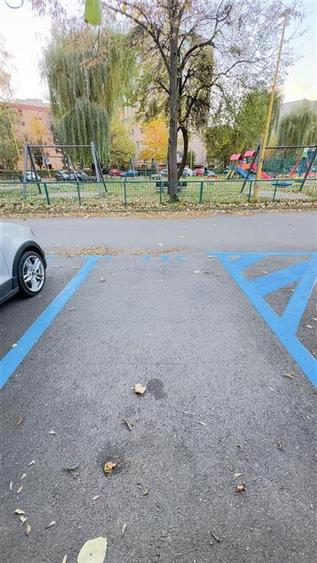 Garsonieră decomandată, mobilată în Astra