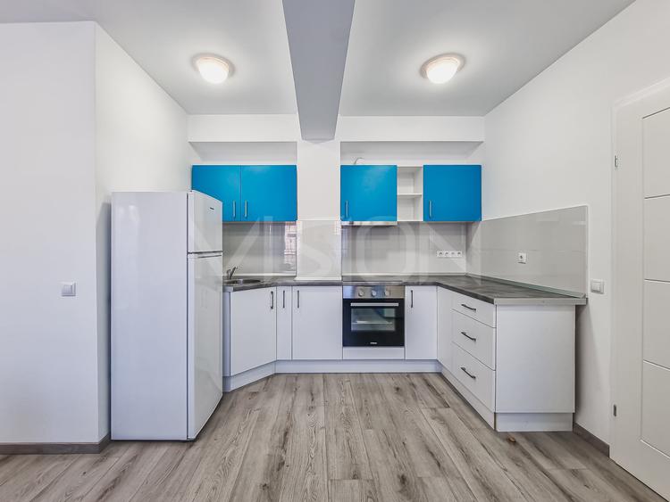 Apartament cu 2 camere semidecomandat, mobilat în Gruia