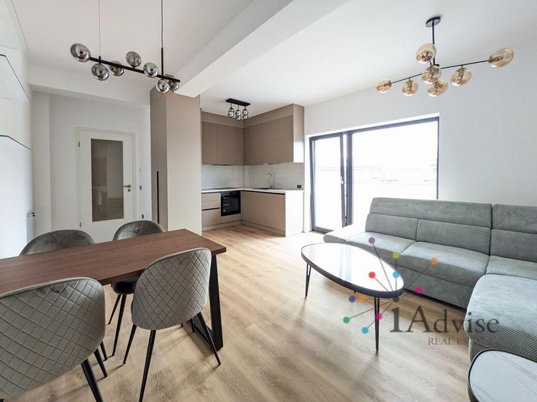 Apartament cu 2 camere decomandat, mobilat în Tractorul