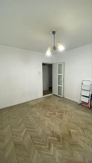 Vând apartament 2 camere semidecomandat, zona Stomatologie, Spital neuropsihiatr - 6