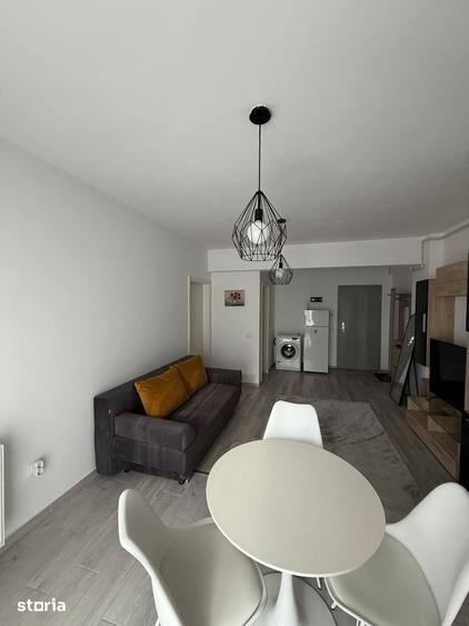 Apartament cu 2 camere în Tractorul
