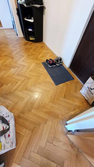 Apartament cu 2 camere decomandat în Teiul Doamnei