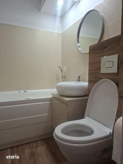Inchiriez apartament 2 camere semidecomandat, zona Bularga/Baza 3 - 5
