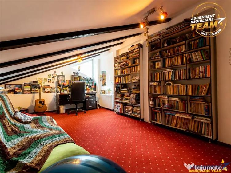 Casă cu 15 camere cu Teren 1398 Mp în Central