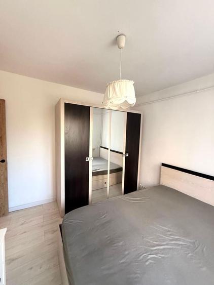 Apartament cu 2 camere decomandat în Nicolina