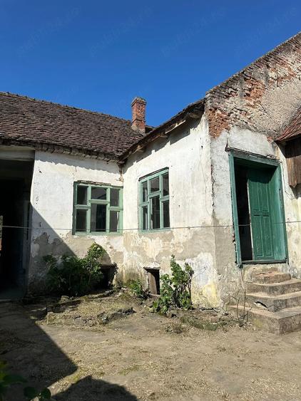 Casă cu 5 camere cu Teren 608 Mp în Gârbovăț
