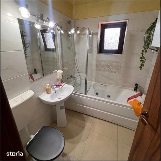 Apartament cu 2 camere decomandat în Frumoasa