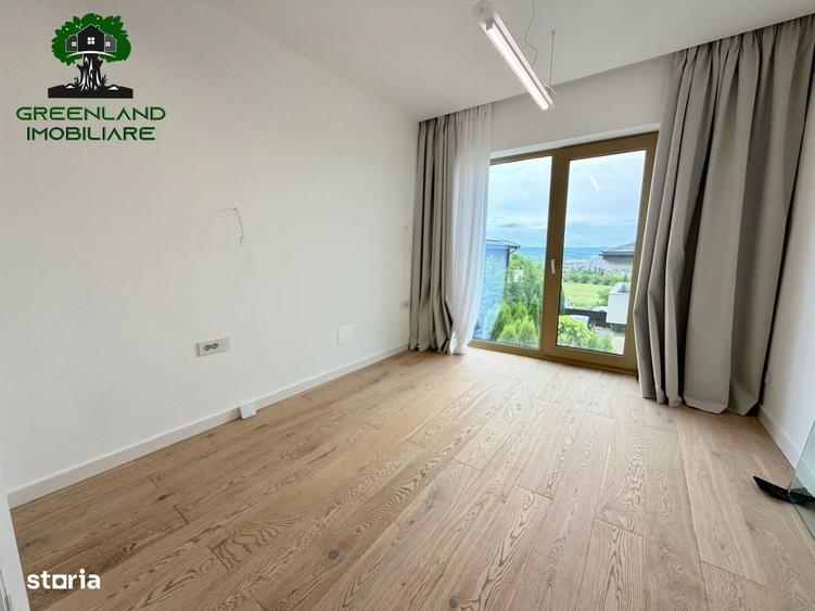 Casă cu 4 camere cu Teren 500 Mp în Galata