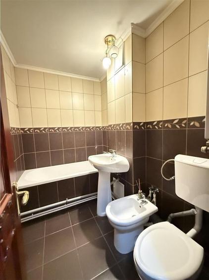 Vanzare apartament 4 camere Bld. Unirii - Fantani Bucuresti - 17
