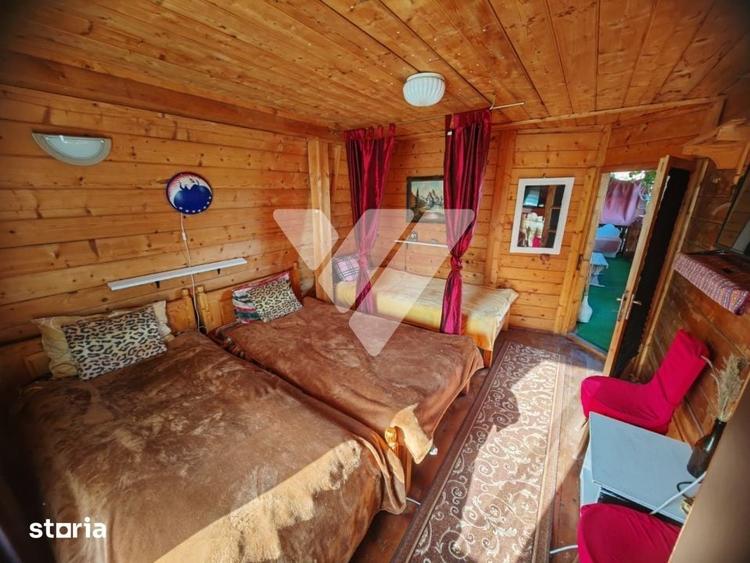 Casă cu 6 camere cu Teren 1130 Mp în Central