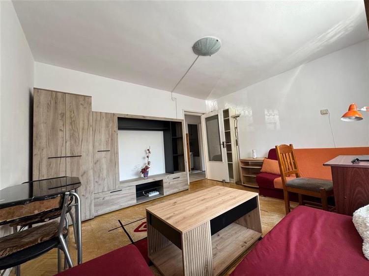 Inchiriez ap.2 camere, decomandat,finisat,CT,Manastur-zona Sirena - 1